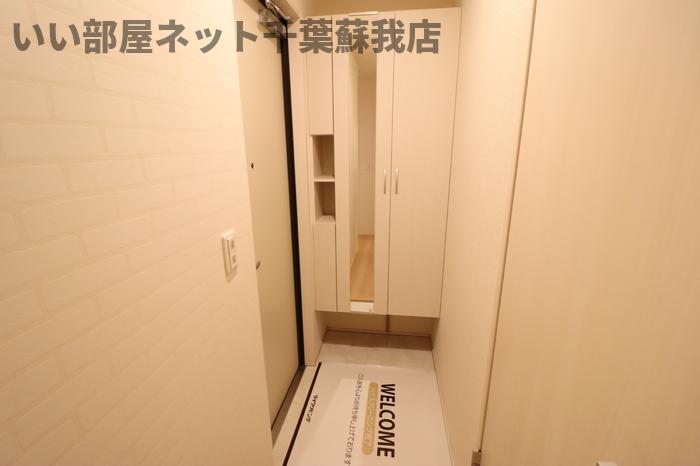 玄関　収納もある玄関です