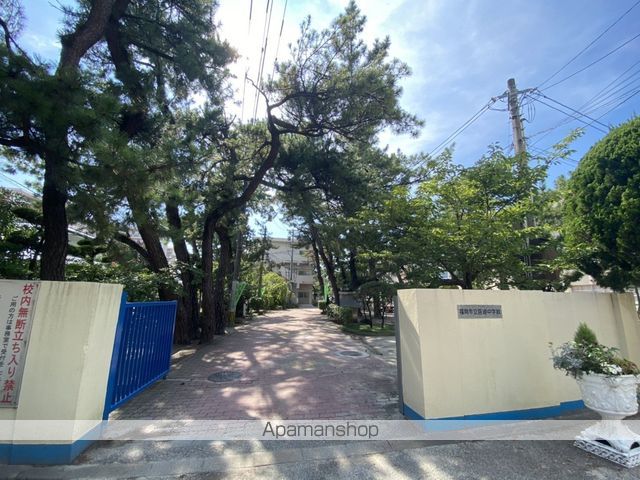 中学校　★福岡市立中学校百道中学校（中学校）まで1477m