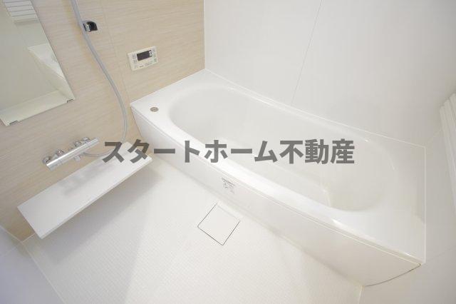 バス・シャワールーム　ゆったり過ごせるお風呂です