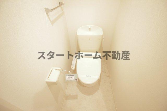 トイレ　清潔感のあるトイレです