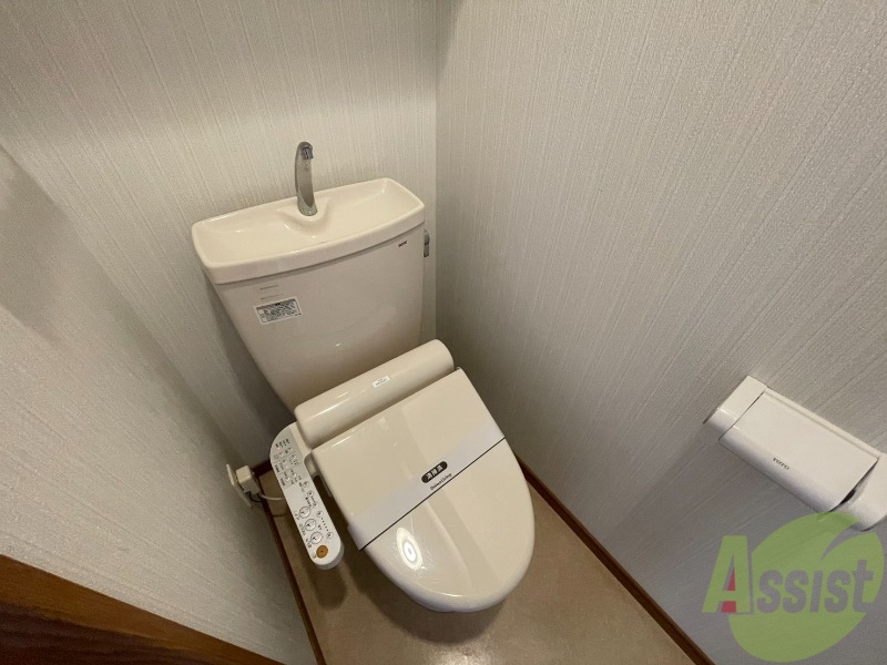 トイレ　トイレはウォシュレット機能付き。シャワートイレは日本の宝。