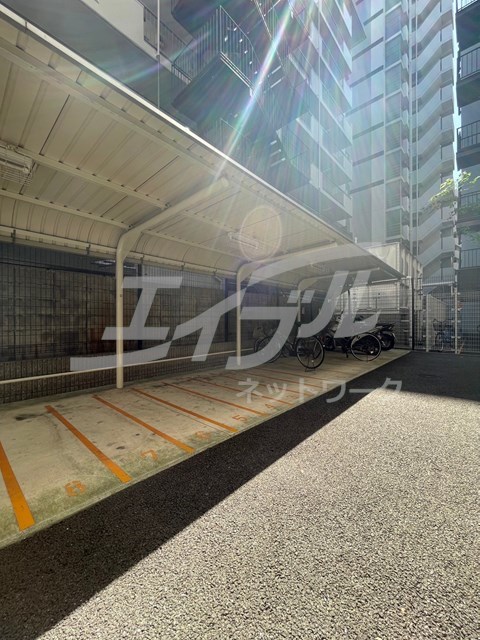 駐車場　バイク駐車場