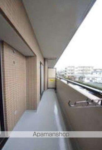 ＪＲ中央線 三鷹駅 バス乗車時間：11分 最寄りバス停で下車 徒歩4分 2階建 築38年の内装写真
