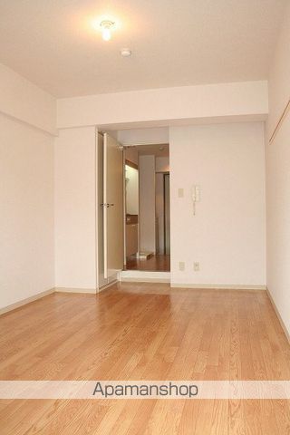 北大阪急行 緑地公園駅 徒歩12分 5階建 築29年の居間写真