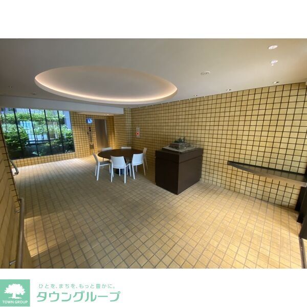 ロビー　エントランス