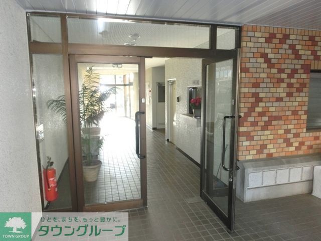 エントランス　★お問い合わせはタウンハウジング祖師ヶ谷大蔵店まで★