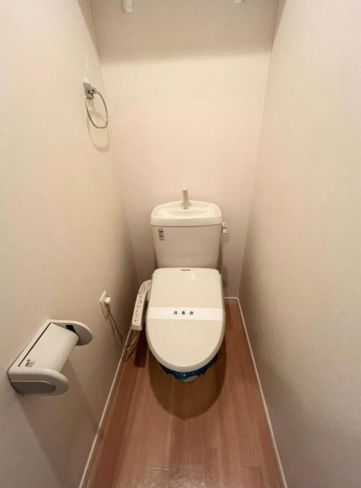 トイレ　別号室参考写真