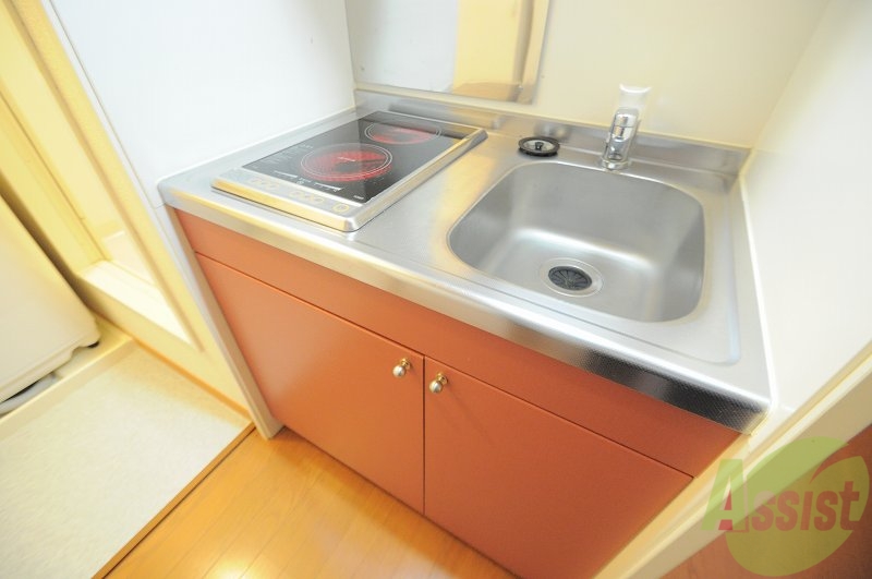 キッチン　電熱タイプのコンロが２口
