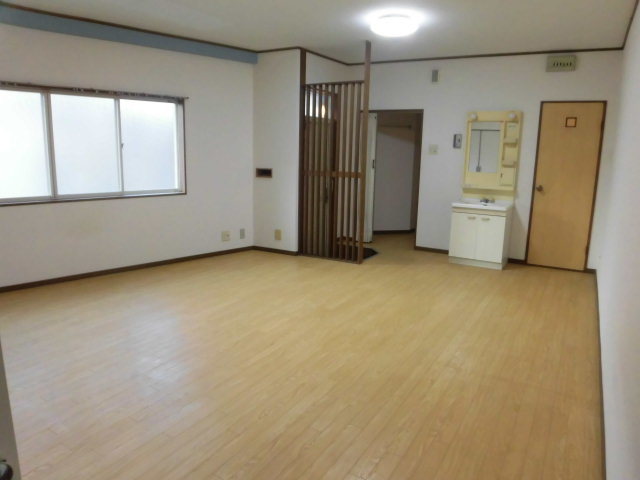 居室・リビング　広々１Ｒのお部屋です。