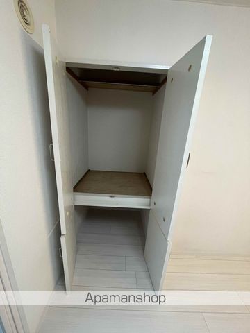 地下鉄南北線 北１８条駅 徒歩4分 9階建 築43年の内装写真