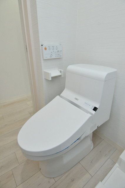 トイレ　（別タイプ参考写真）Akari habiteB棟　豊島区南大