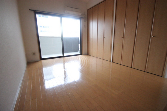 居室・リビング　※別部屋の写真です