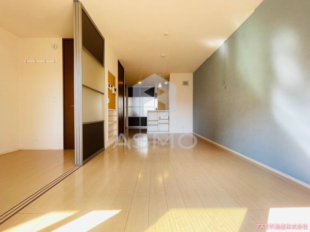 居室・リビング　同マンション別部屋　参考写真