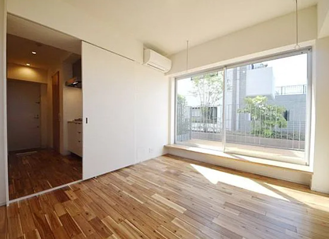 居室・リビング　別部屋の画像を使用しております。