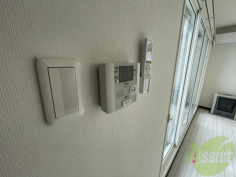 その他設備　ＴＶモニター付インターホンです。来客者の顔が見えるので安心！