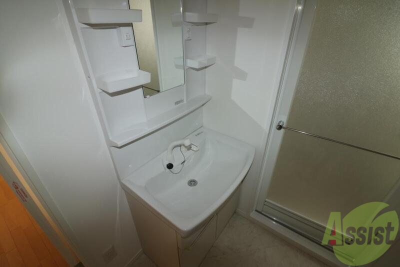 洗面設備　洗面所独立しています。