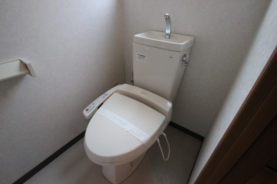 トイレ　※別部屋の写真です