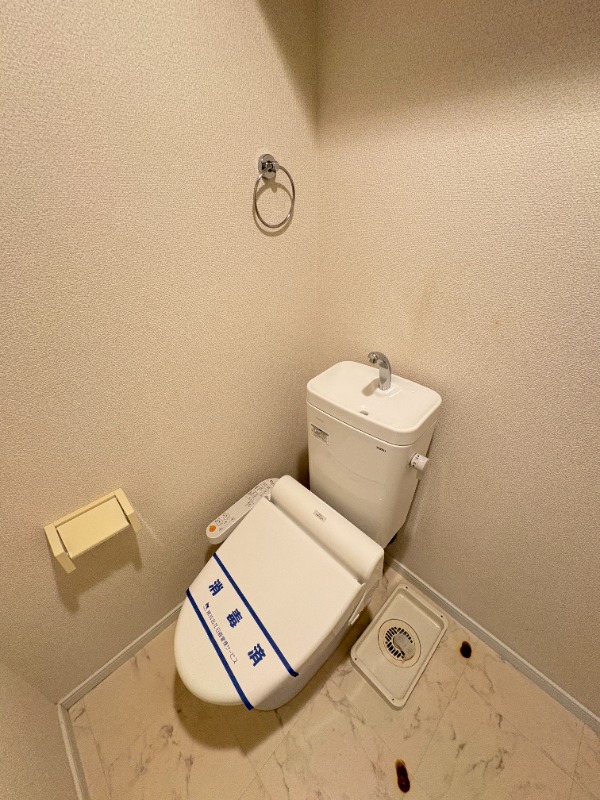長浜アパートのトイレ写真