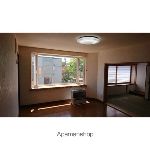 MKハウスの居間写真