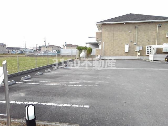 駐車場　駐車スペースもあります