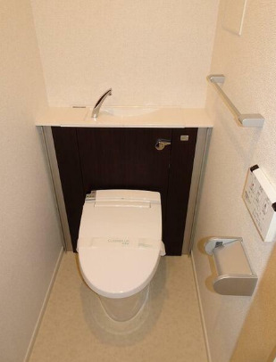 トイレ　トイレもきれいです