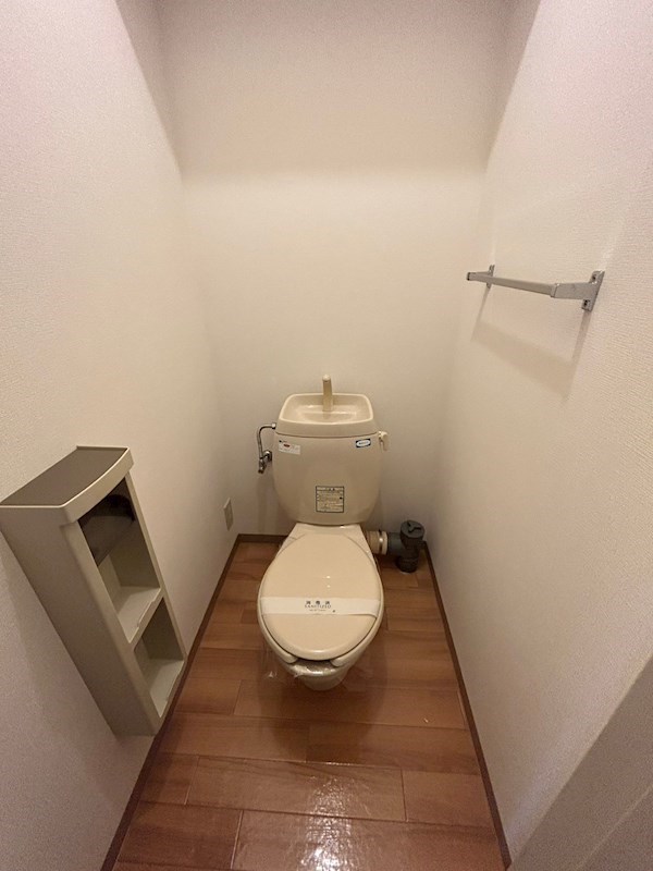 ヘスティア御影D棟のトイレ写真
