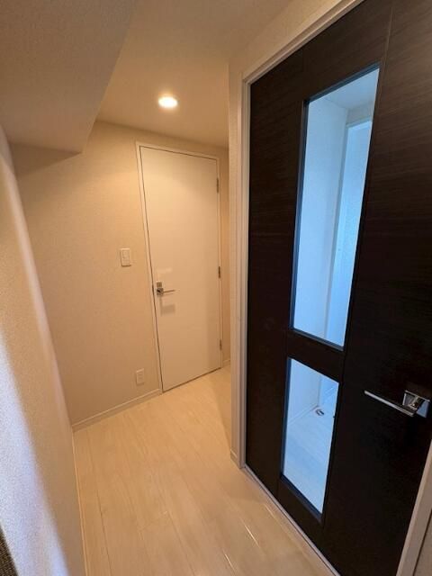 玄関　※別部屋参考写真