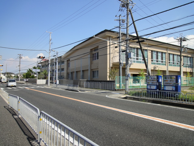 【スカイハイム舞の中学校】