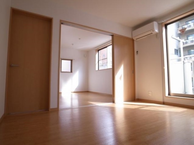 居室・リビング　明るく綺麗なお部屋です！