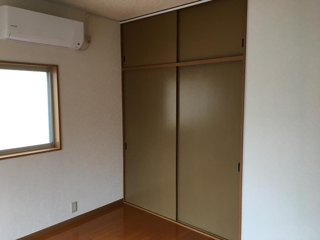 収納　リビングの収納。エアコン1台完備です。
