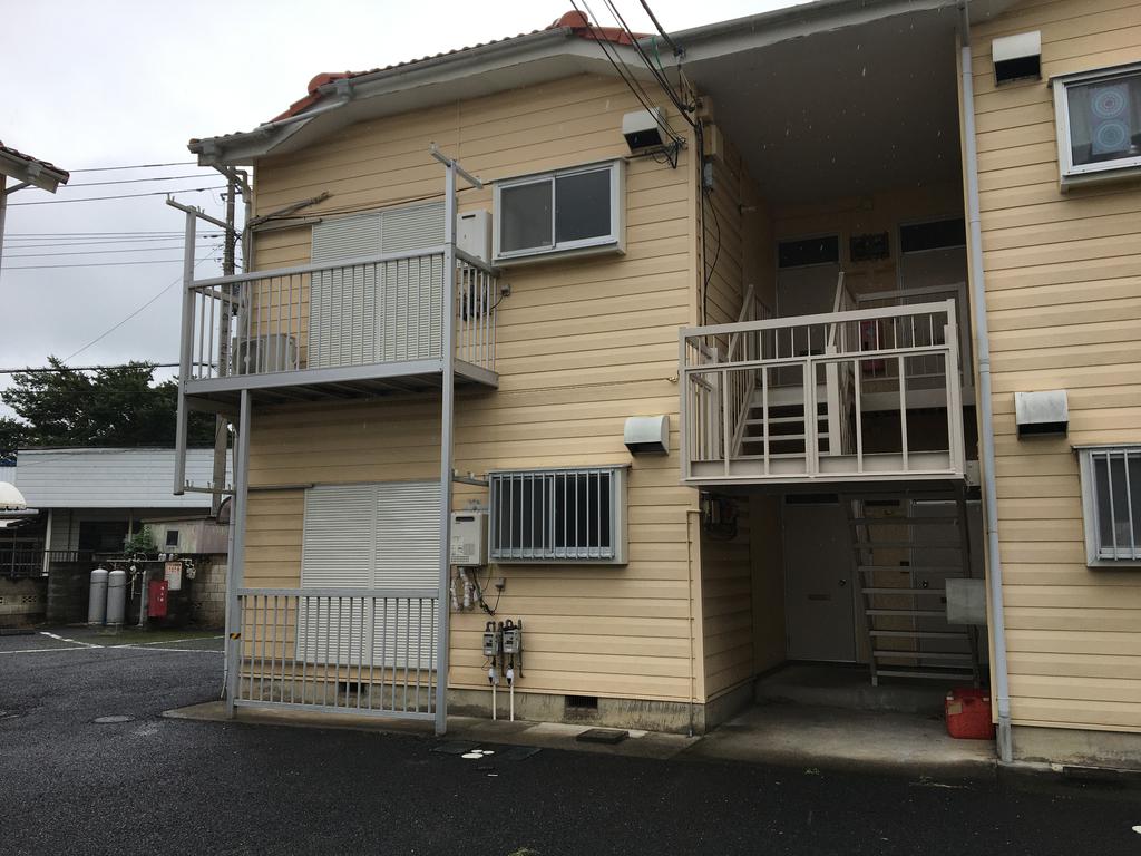建物外観　正面奥の建物です。