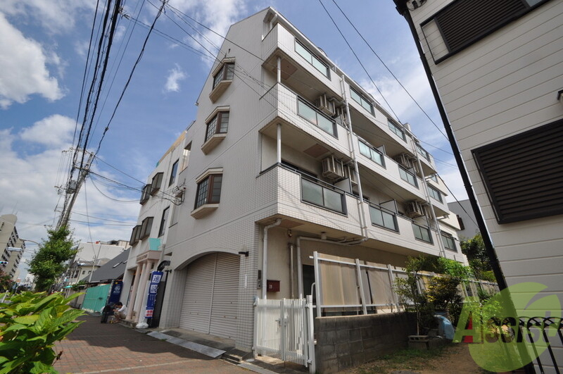 【村雨ハイツの建物外観】