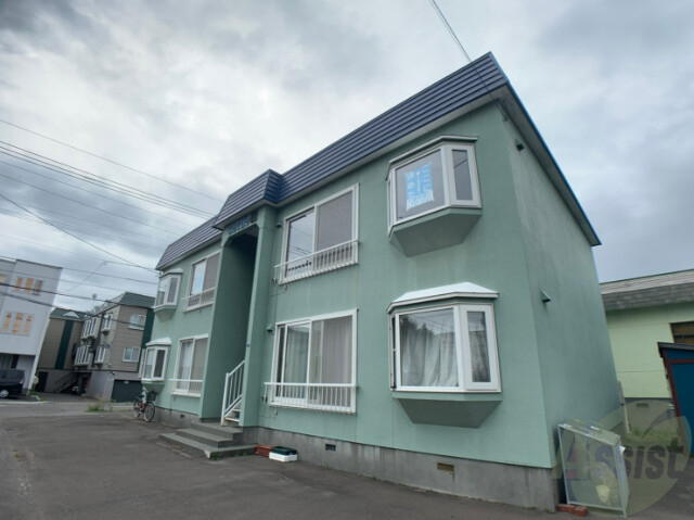 札幌市北区北三十一条西のアパートの建物外観