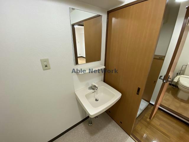 洗面設備　同型　現況優先