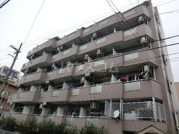 春日井市中央通のマンションの建物外観