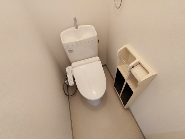 【日野市百草のアパートのトイレ】