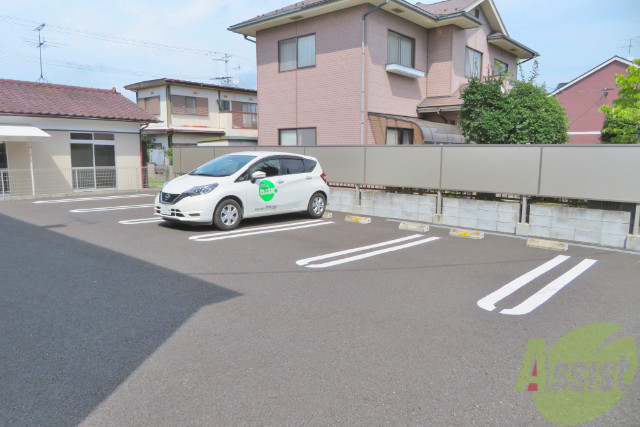 【岩沼市桜のアパートの駐車場】