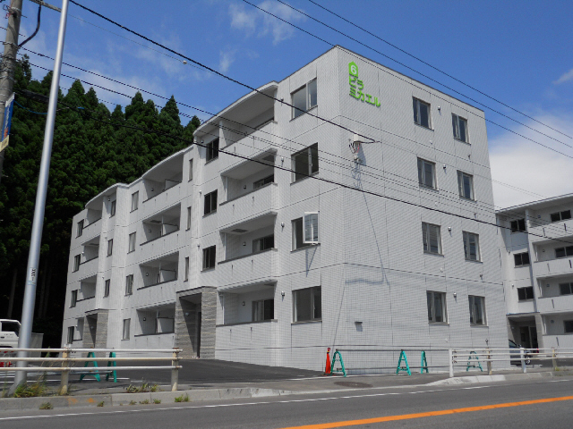 函館市戸倉町のマンションの建物外観