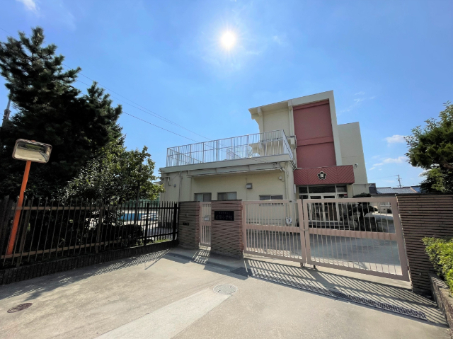 【ルモン川名公園の小学校】