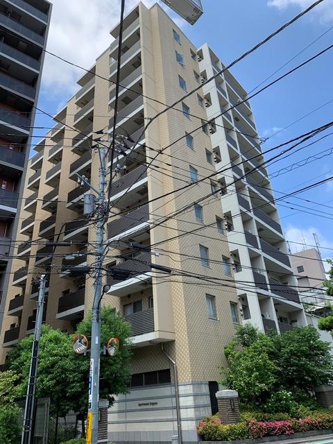 豊島区巣鴨のマンションの建物外観