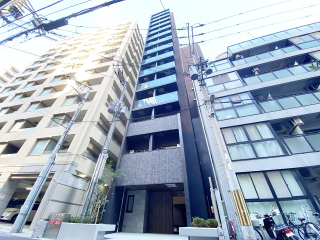 【ライフフィールドなにわ本町RUELLEの建物外観】