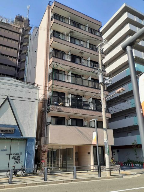 【堺市堺区翁橋町のマンションの建物外観】