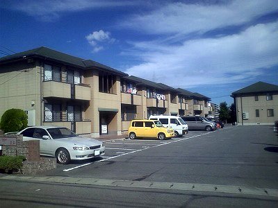 板野郡藍住町勝瑞のアパートの建物外観