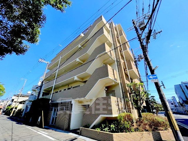 吹田市穂波町のマンションの建物外観