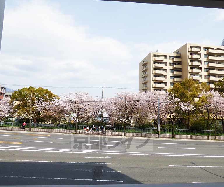 【京都市上京区堀川上之町のマンションの眺望】