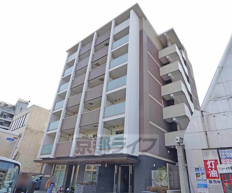 京都市上京区堀川上之町のマンションの建物外観