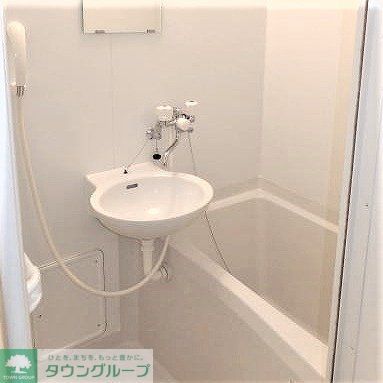 バス・シャワールーム　一人暮らしにも嬉しいバス・トイレ別