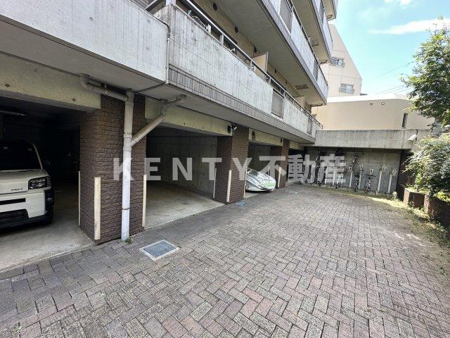 駐車場　駐車スペースもあります