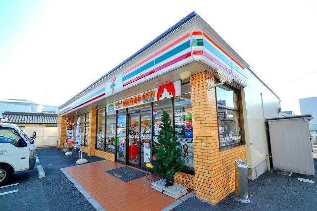 コンビニ　セブンイレブン広島長楽寺2丁目店（コンビニ）まで625m