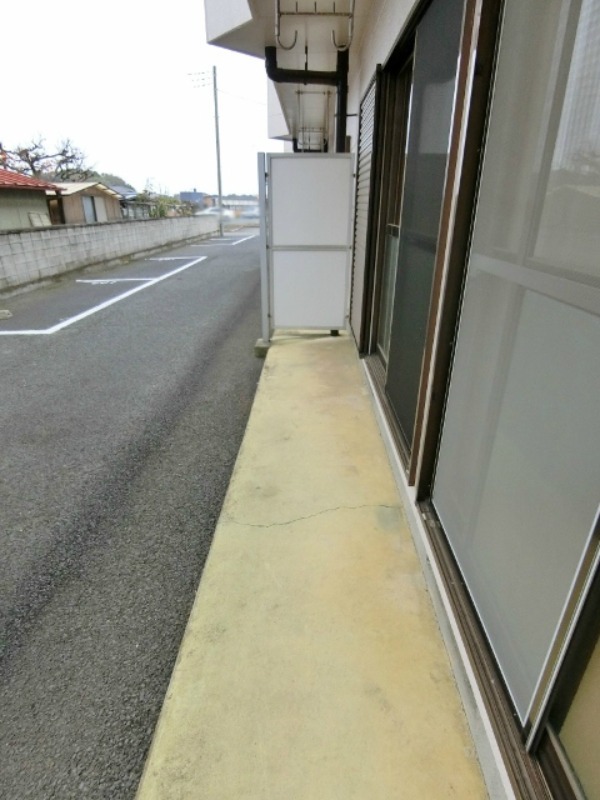 バルコニー　図面と現状に相違がある場合には現状を優先